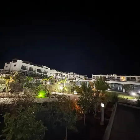 Lägenhet With Kalogrea