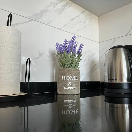 With Lägenhet Kalogrea